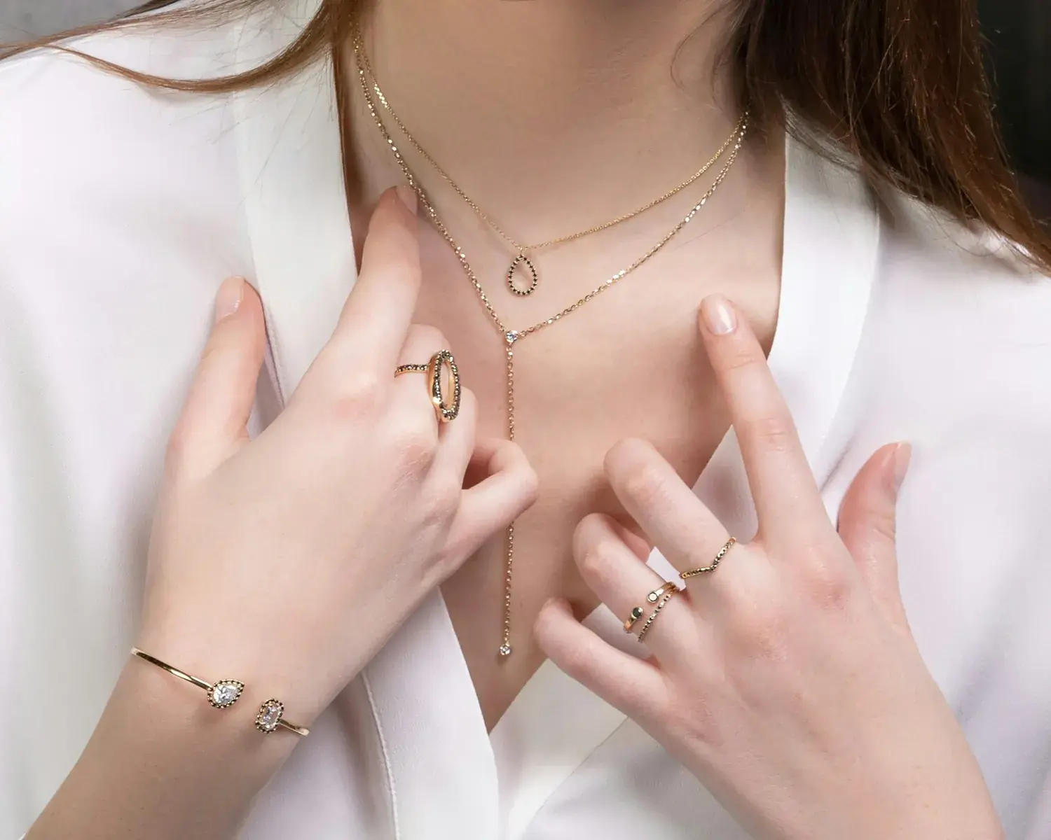 Rings and chain, close